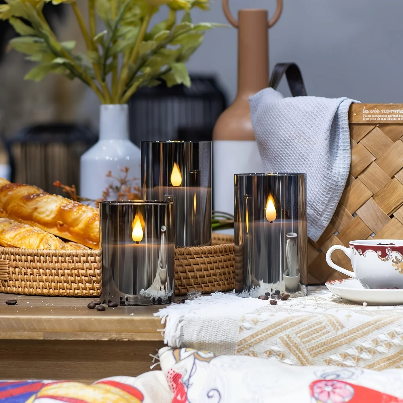 Flameless LED Candle Set of 3 – Stylish Remote-Controlled Mood Lightings