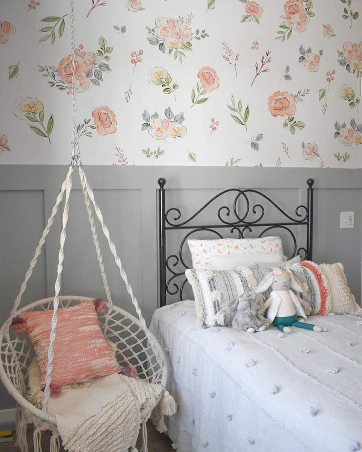 Abstract Roses Mural Wallpaper (SqM)