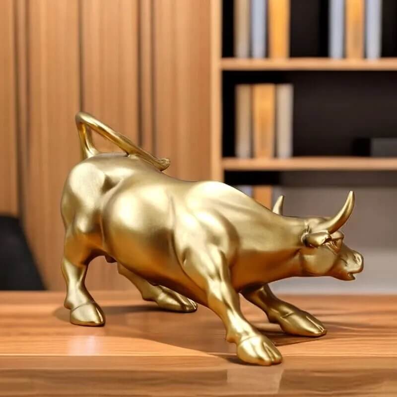 Golden Wall Street Bull Resin Statue Feng Shui Ornaments Fortune Statue Wealth Figurines For Office Interior Desktop Decoration