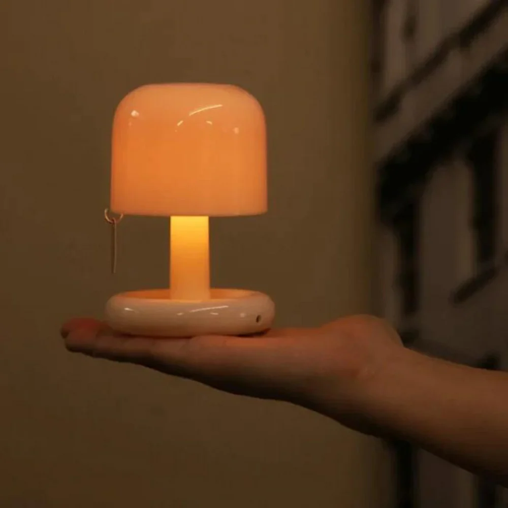 Mini Cute Mushroom Lamp – Compact USB Mood Light