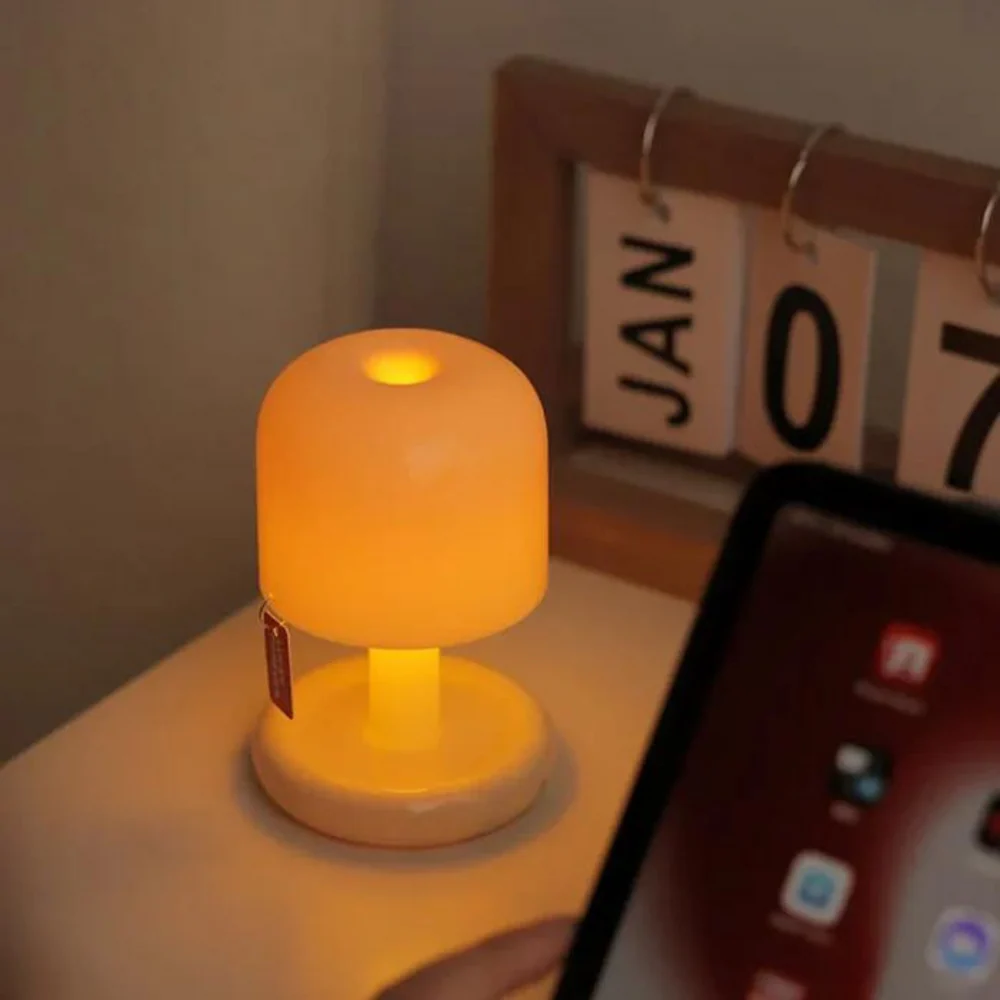 Mini Cute Mushroom Lamp – Compact USB Mood Light